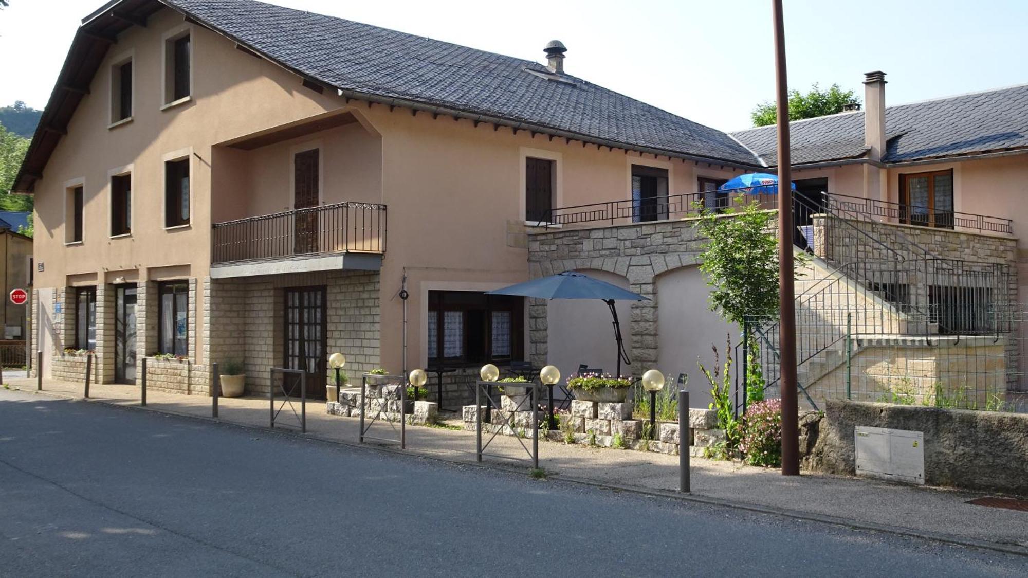 Bed and Breakfast Au Pont de la Ginéze Barjac  Exterior foto